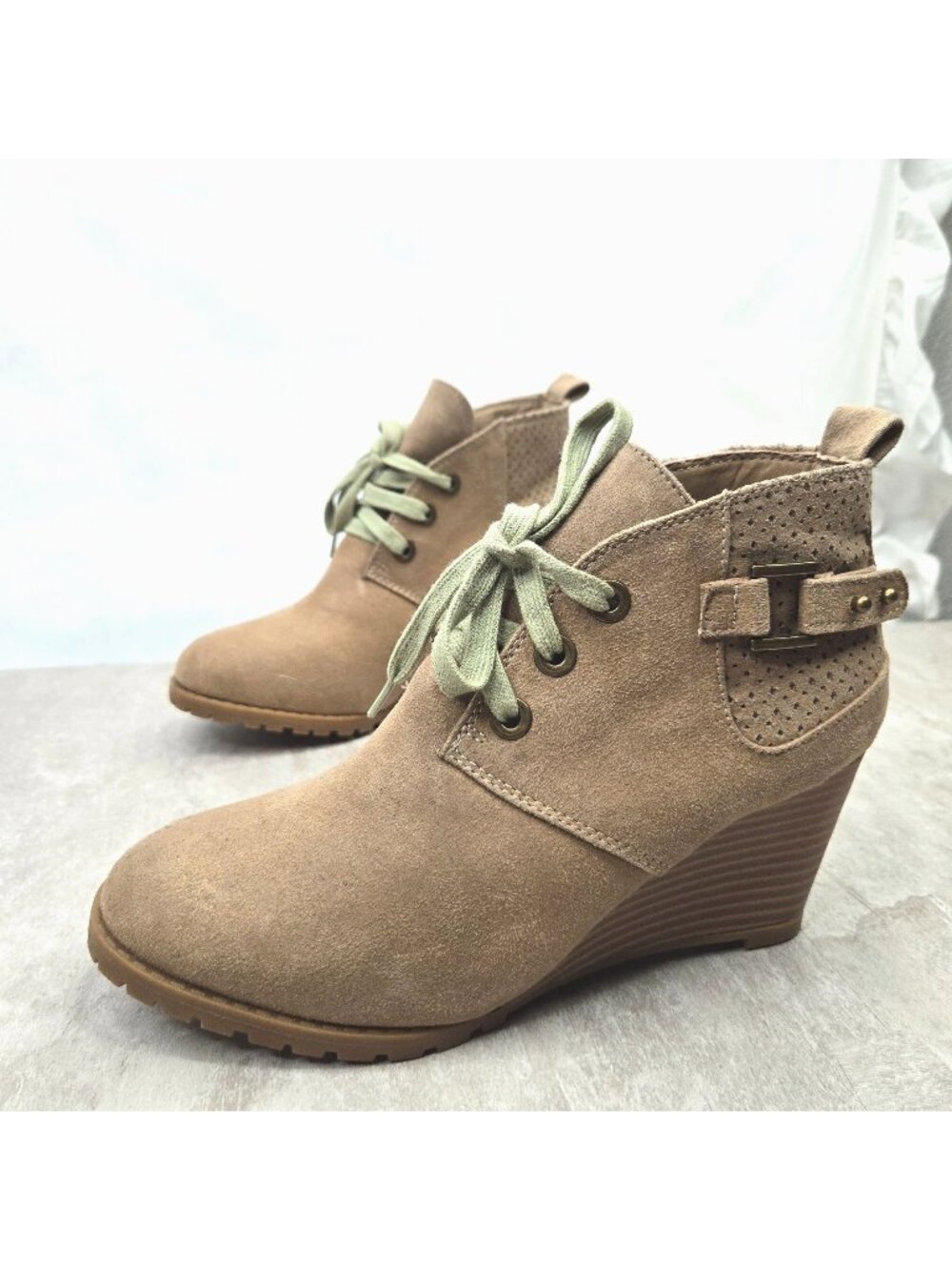Lace Up Ankle Wedge Boots Size 7 Tan Beige Buckle Moto Grunge Desert Booties
